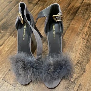 Gray fur heeled sandals. Size 8. Never worn.